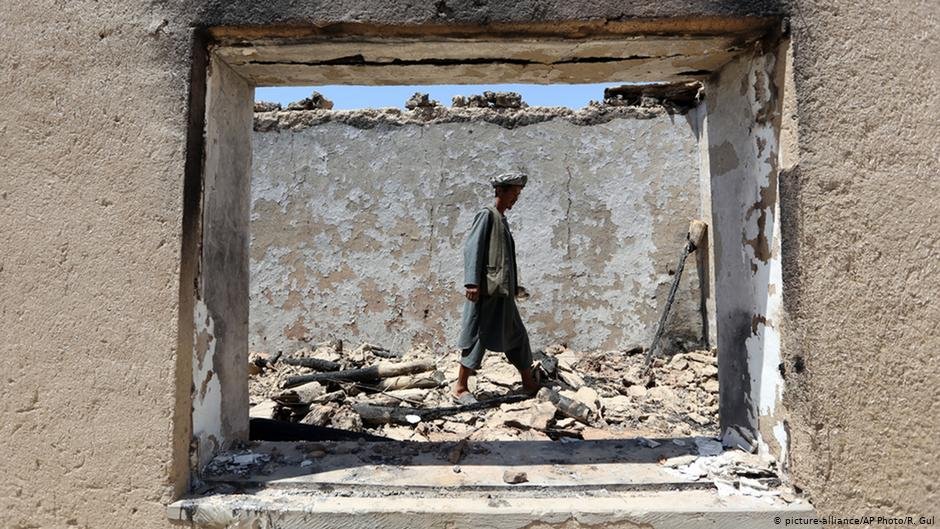 Decades of war and conflict have left large swathes of urban areas uninhabitable | Photo: picture-alliance/AP Photo/R. Gul
