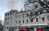 В Киеве горит воинская часть на Броварском проспекте: есть пострадавшие