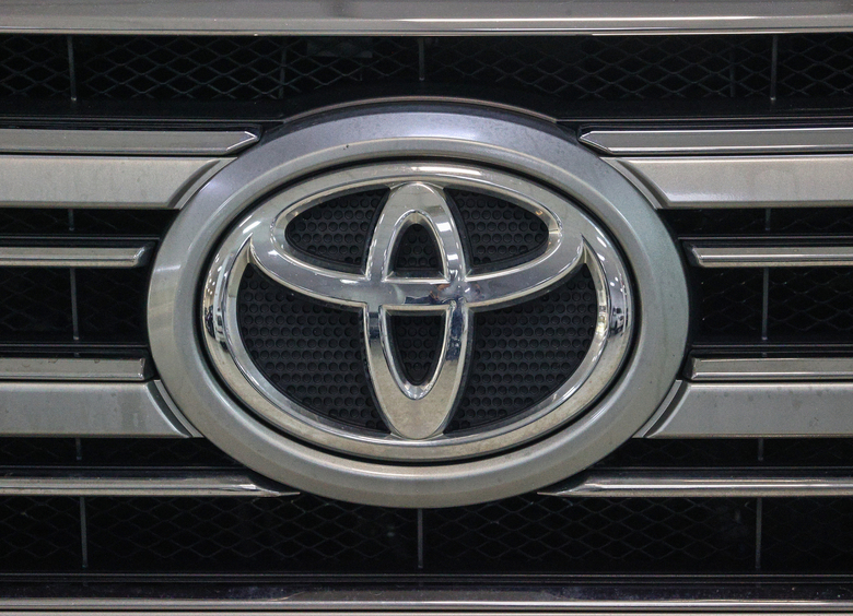 Изображение Новые автомобили Toyota, которые еще можно купить в России за 2 000 000 рублей