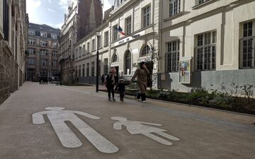 Paris, (XIXe), en mars. La rue Tandou fait partie des quelques 200 voies ayant mis en place le dispositif dans la capitale. LP/Pauline Darvey