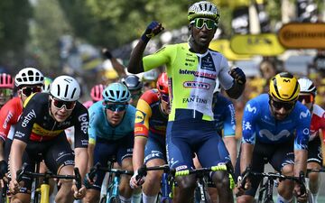 Biniam Girmay a remporté la troisième étape du Tour de France. (Photo by Marco BERTORELLO / AFP)