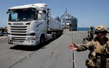 Selon le Pentagone, depuis le 17 mai, la jetée artificielle a permis l'acheminement de plus de 8 831 tonnes d'aide humanitaire sur le littoral. Reuters/Amir Cohen