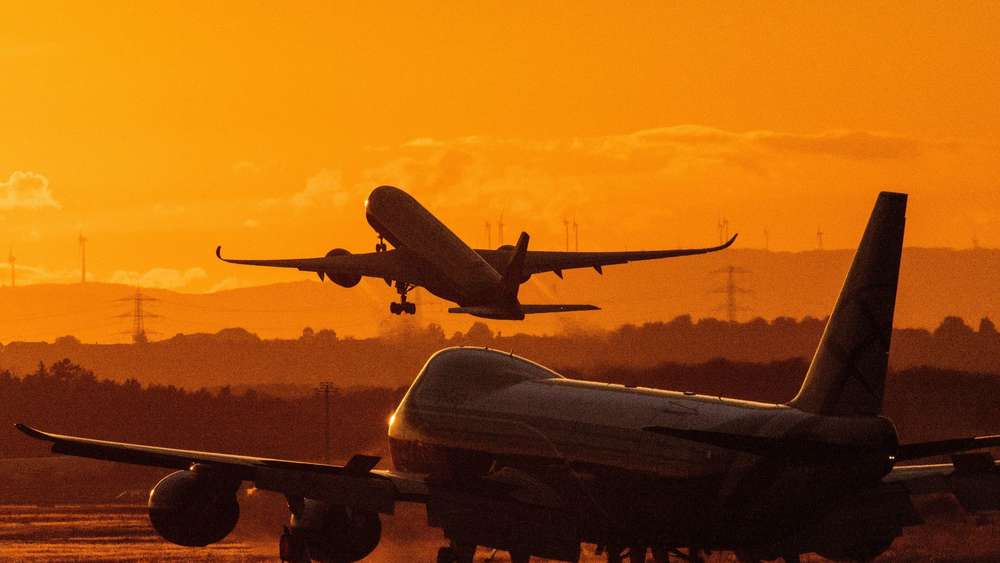 Vergleichsportal: Sommerferien-Flüge teurer als 2023