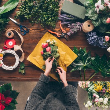 How to Make Money with your Phone - Florist