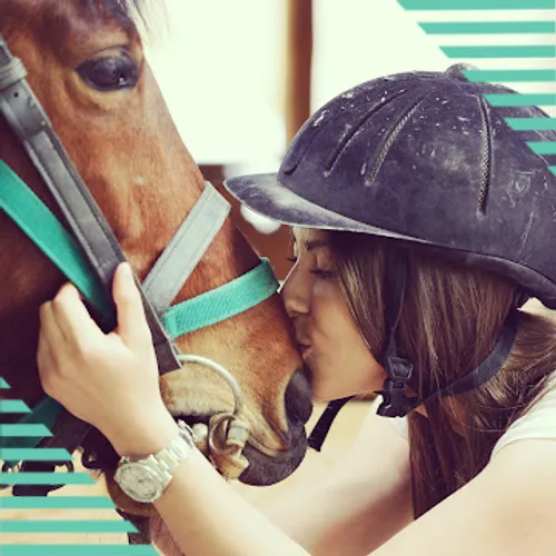 Girl kissing a horse instagram-profiles template