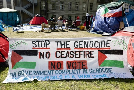 Pro Palestine student protest, London, UK - 08 May 2024 에디토리얼 스톡 이미지