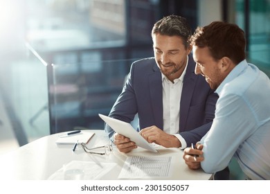 Tablet work, happy and business people in meeting for planning, collaboration and strategy. Smile, speaking and corporate men reading information on technology for a plan, ideas or teamwork in office: stockfoto