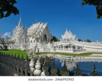 Wat Rong Khun (temple blanc de Chiang Rai) : photo de stock