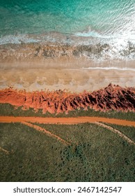 Aerial view of beautiful sandy beach at James Price Point, Waterbank, Western Australia, Australia. – Ảnh có sẵn