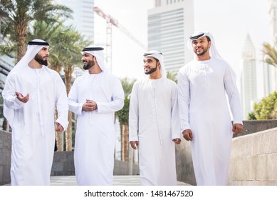 Стоковая фотография: Arabian men meeting and talking about business - Businessmen portrait in Dubai