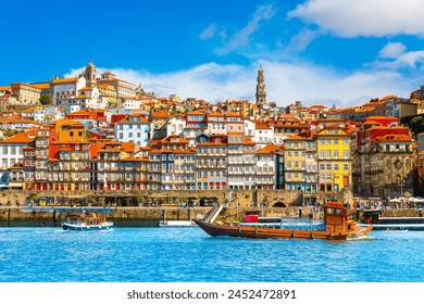 Beautiful view of the city of Porto on a beautiful summer day. Porto, Portugal Stock-foto