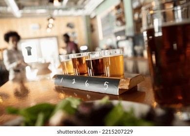 ビールの試飲フライト（ブルワース）の写真素材