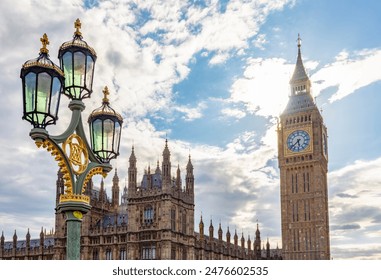 Big Ben tower and street lamp, city of Westminster, London, United Kingdom 库存照片
