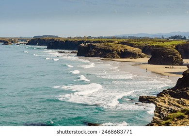 Cantabric coast landscape in northern Spain. Cliff formations on Cathedral Beach, Galicia Spain. Playa de las Catedrales, As Catedrais in Ribadeo, province of Lugo. Tourist attraction. Stock-foto