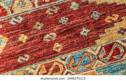 Colorful oriental silk carpet pattern, close up photo: stockfoto