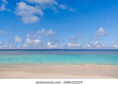 Closeup sandy beach, sunny blue sea sky. Panoramic beach landscape. Empty tropical beachfront and seascape copy space. White soft sand texture, calmness, tranquil relaxing sunlight, summer dream mood
 Arkivfotografi