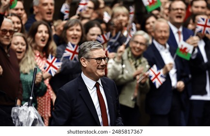 2024年7月5日、ロンドンのウェストミンスターのダウニング・ストリートに新首相として選出されたキーア・スターマー卿。





のエディトリアル写真素材
