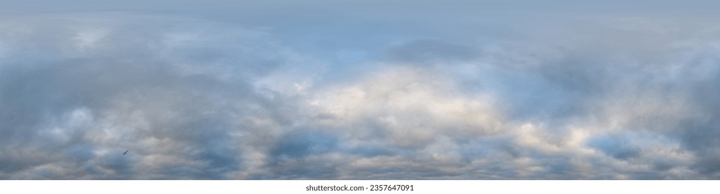 暗い暗い積乱雲と劇的な曇り空のパノラマ。HDR 360シームレスな球状パノラマ。3Dで空のドーム、空中ドローンのパノラマのための空の交換。気候と天候の変化。の写真素材