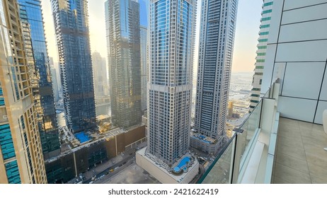 Dubai, United Arab Emirates, 05-02-2024 : View from the balcony in Marina Dubai, skyscrapers and high rise tower residentials buildings. luxury living in the city  Foto stock editoriale