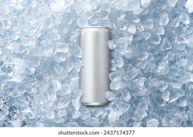 Flat lay of cold beverage can with ice cubes. Summer refreshing drink. - Φωτογραφία στοκ