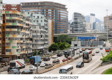 Hong Kong 26 June 2023: Hong Kong traffic kowloon side Foto stock editoriale