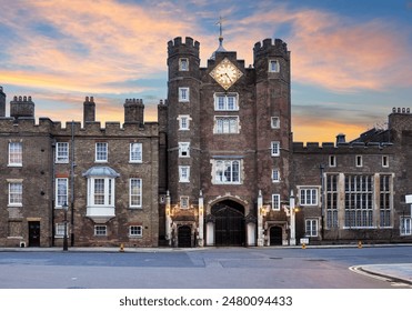 London, UK - 29 April 2024: St. James's palace in Pall Mall street at sunset, fotografie de stoc Editorial