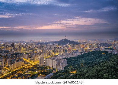 Morning light in Seoul, South Korea. Seoul City Scenic Spot. Morning. Beautiful lights. View of modern buildings and main attractions of Seoul Tower. Seoul. Stock-foto