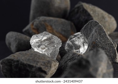 Natural rough diamonds close up  Stockfoto