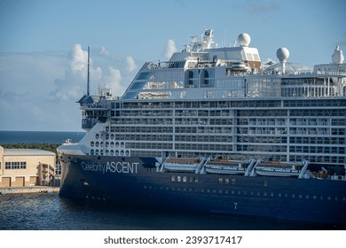 November 19, 2023 - Ft Lauderdale, FL - The all new Celebrity Ascent is the fourth ship in Celebrity Cruises’ Edge Class. The 3,260-guest vessel will officially start it's inaugural season in early De – Ảnh có sẵn