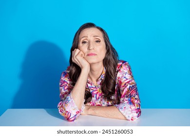 Photo portrait of attractive senior woman bored tired dressed stylish colorful clothes isolated on blue color background Stock-foto