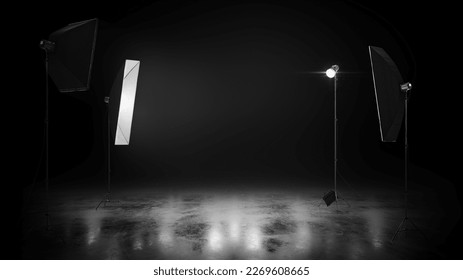 Equipo profesional de estudio fotográfico aislado en el fondo oscuro. Esclarecimiento realista del hielo. Estudio fotográfico y luz escénica Foto de stock