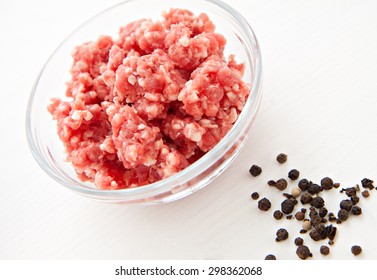 raw uncooked meat food isolated at white background Stock-foto