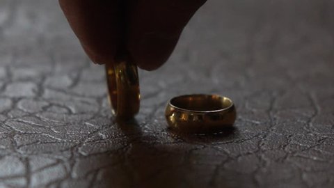 spinning wedding ring Arkistovideo