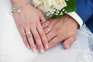 В чём преимущества официального брака для женщин и для мужчин?