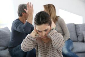 Правильно ли скрывать ссоры родителей от детей?