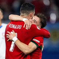 Både Portugal och Albanien har gjort mål på tilläggstid.