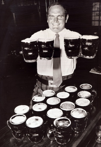 Edmunds in 1976 at his local pub in Glasgow where he claimed to down 10 pints a night