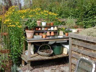 potting garden bench
