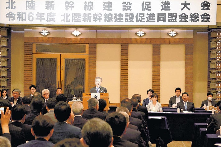 小浜―京都ルートの重要性を強調する杉本知事（東京都で）