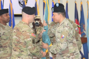 AFSBn-Korea welcomes Thompson, bids farewell to Darnell, in change of command ceremony