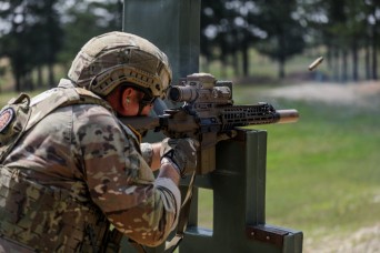 Guard Soldiers test NextGen Squad Weapons
