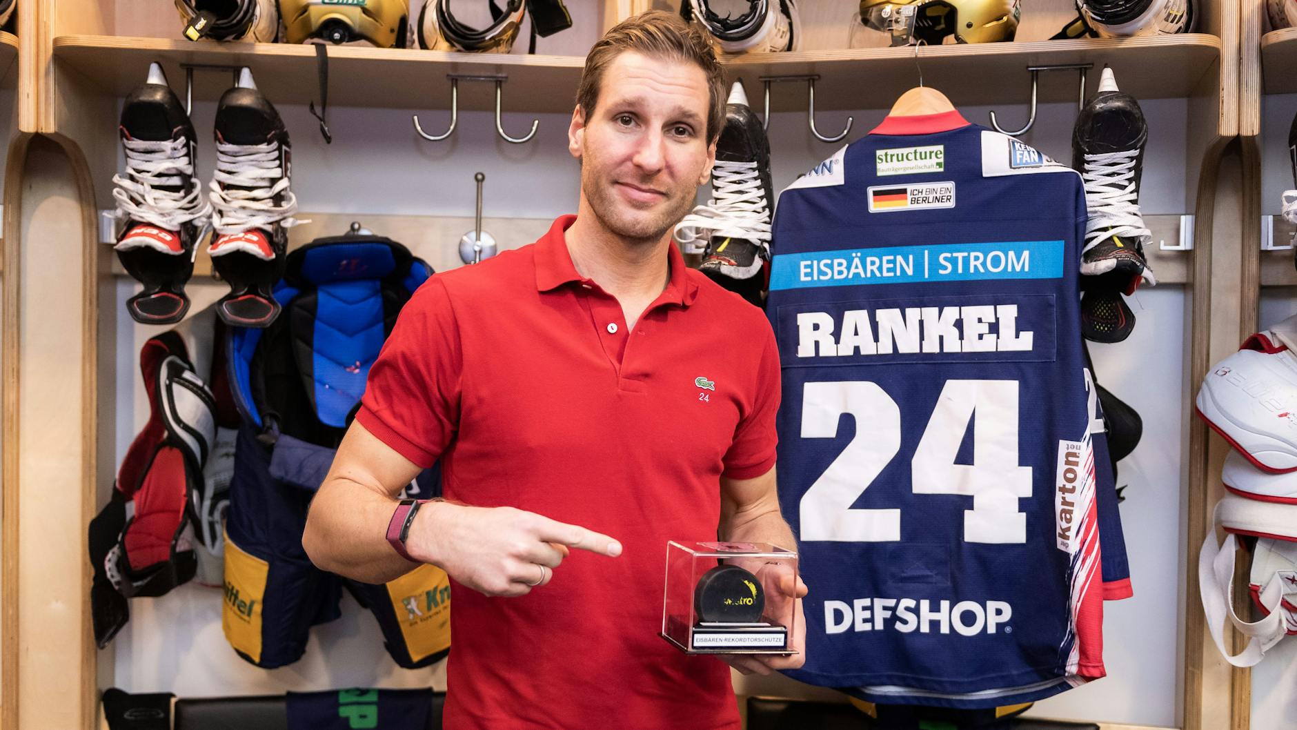 Ein Puck für den Rekordtorschützen: André Rankel hat am Montag seine Eishockeykarriere beendet.