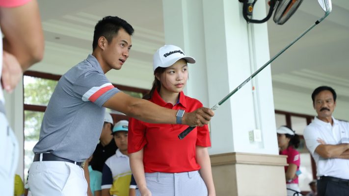 Tuyển Thủ Quốc Gia Golfer Trương Chí Quân: “một vòng thi đấu được nhiều kinh nghiệm hơn 1 tuần đánh tập”