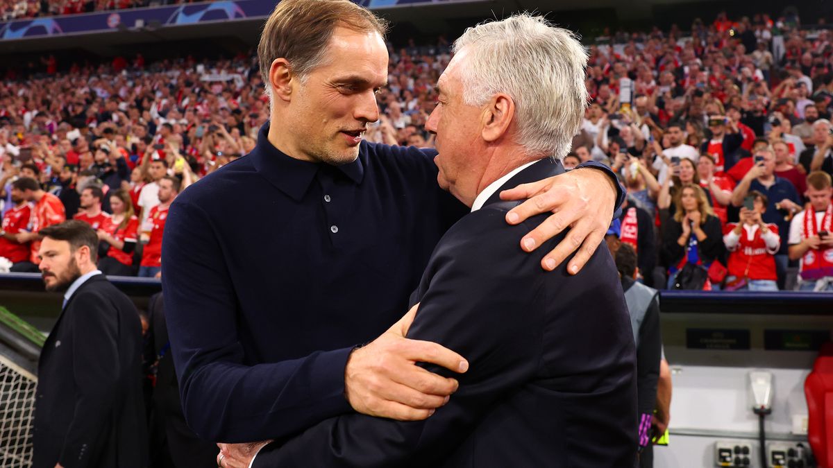 Thomas Tuchel greets Carlo Ancelotti - FC Bayern München v Real Madrid - UEFA Champions League