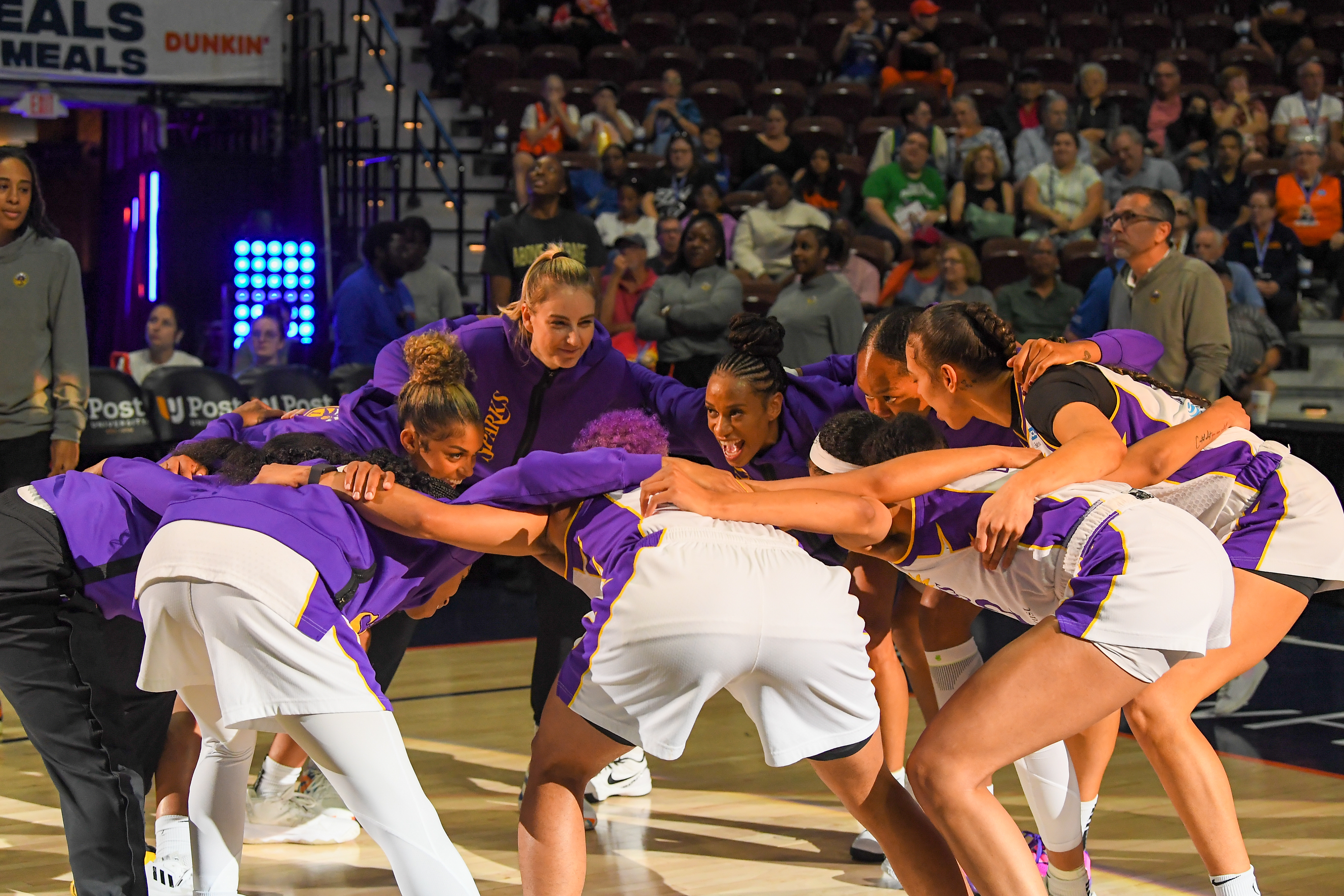 WNBA: SEP 05 Los Angeles Sparks at Connecticut Sun