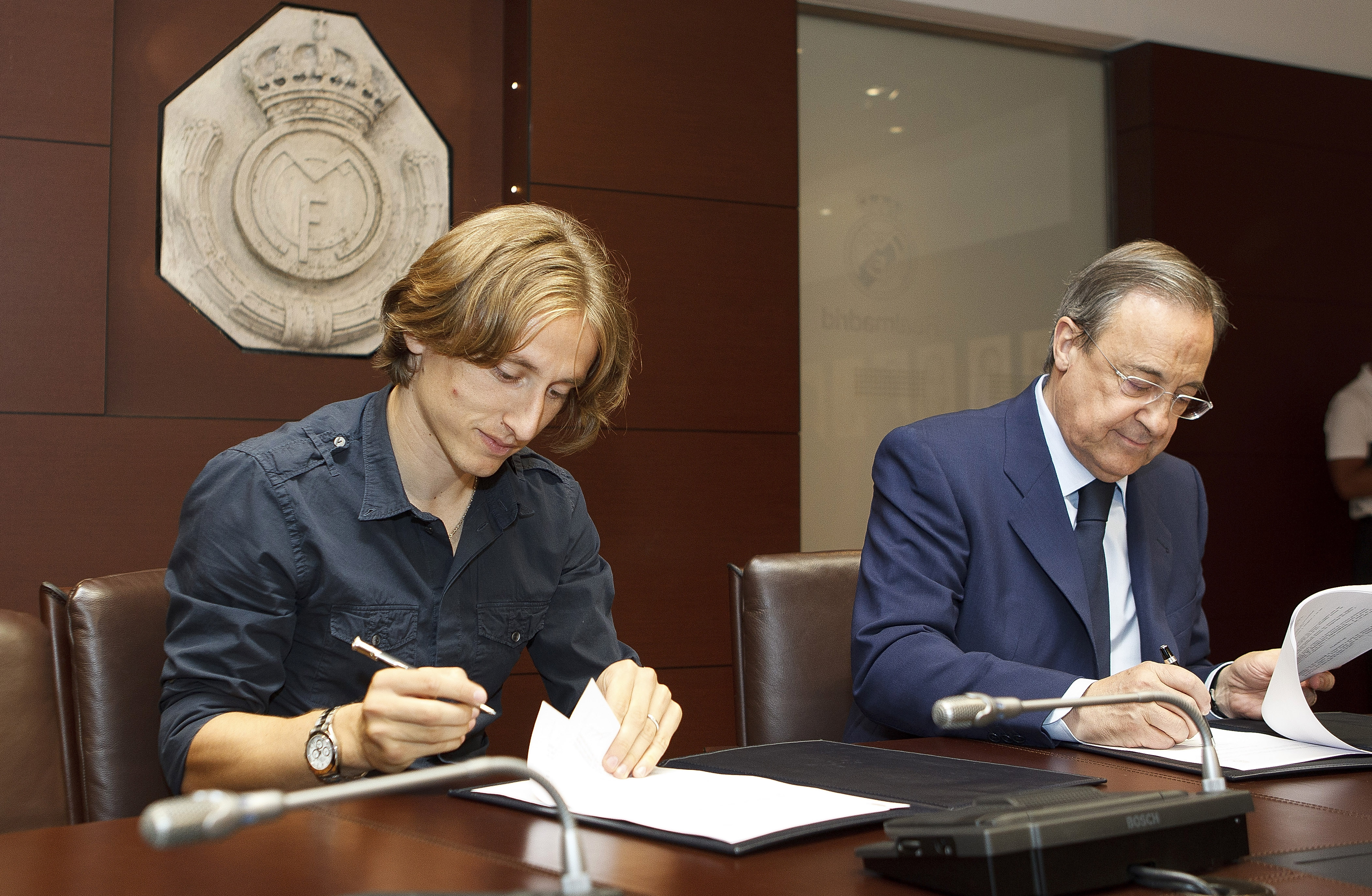 Luka Modric Signs For Real Madrid