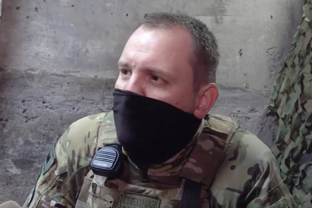 Командир снайперской группы уссурийских десантников рассказал о пленении четверых украинских военных.