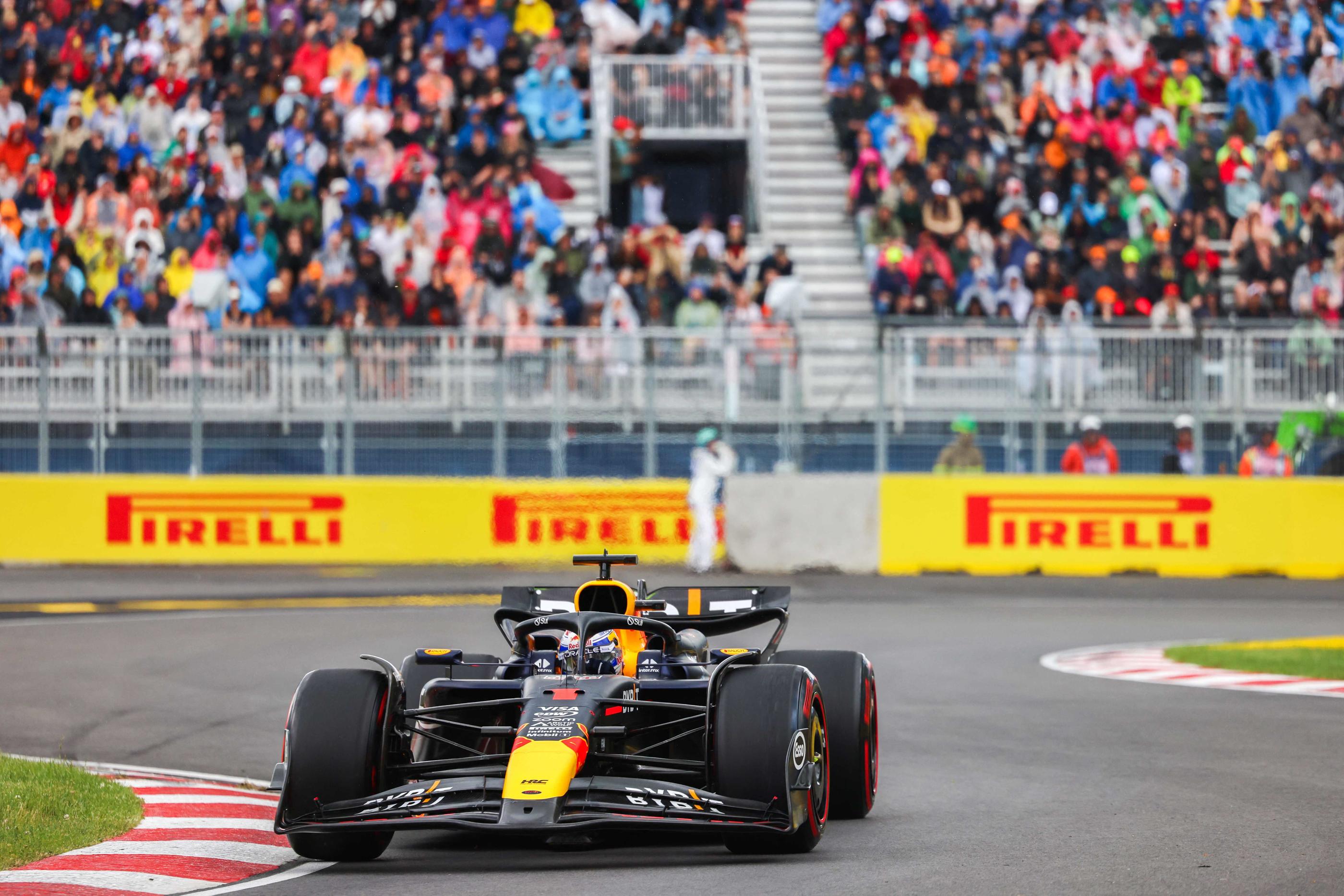 Max Verstappen reste sur deux victoires consécutive au Grand Prix du Canada. AFP/Charly Triballeau