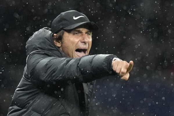 FILE - Tottenham's head coach Antonio Conte gives instructions from the sidelines during the English Premier League soccer match between Tottenham Hotspur and Newcastle United at the Tottenham Hotspur Stadium in London, England, Oct. 23, 2022. Antonio Conte was confirmed as the new Napoli coach on Wednesday June 5, 2024, making him the team’s fifth manager in little more than a year for the deposed Serie A champion. (AP Photo/Frank Augstein, File)