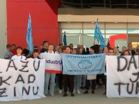 Radnici Jure završili celodnevnu obustavu rada, najavili jednočasovne štrajkove